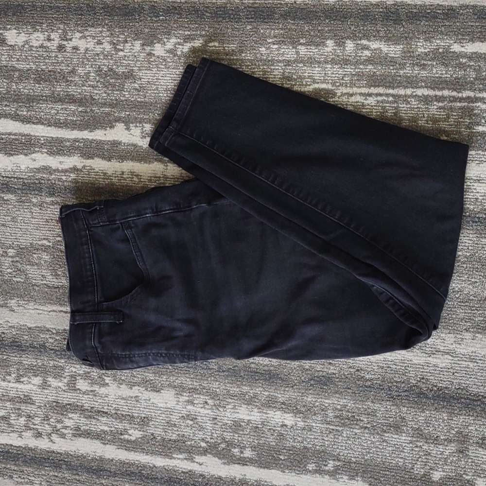 Black skinny jeans